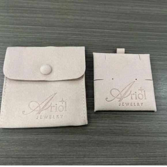 Camellia Stud Earrings - Picture 4 of 5